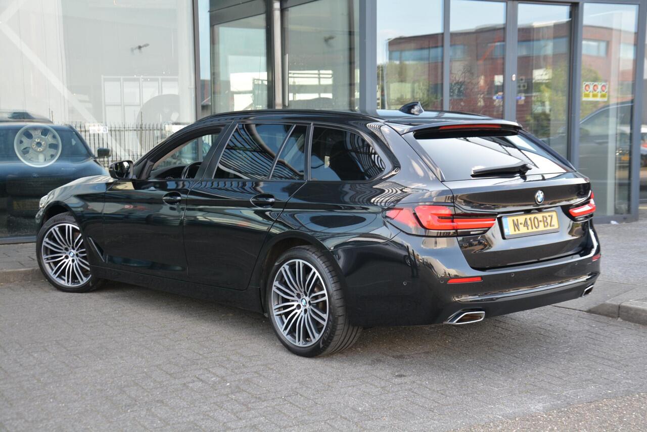 BMW 5-SERIE Touring 520d Business Edition Plus | Leer | Stoelverwarming | Led pakket