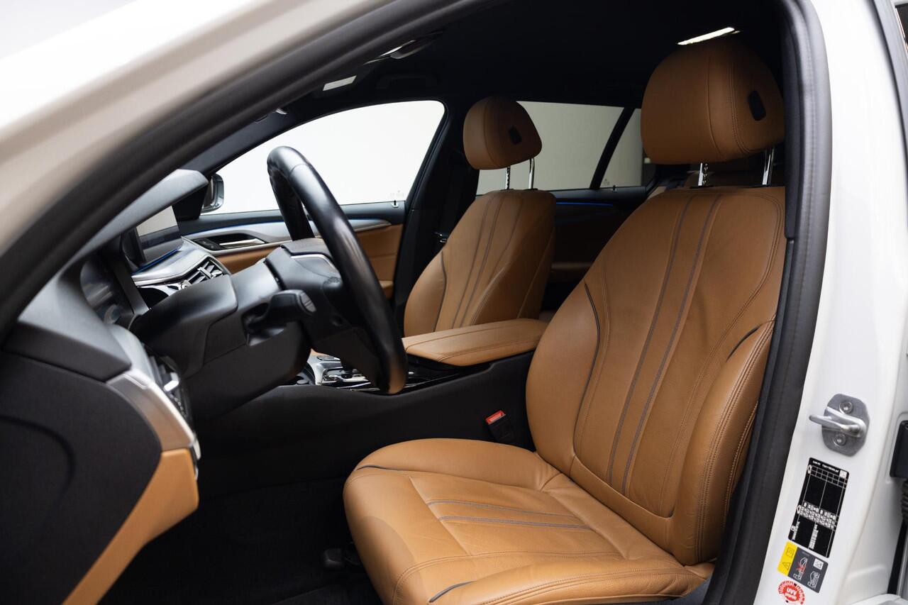 BMW 5-SERIE Touring 530e Executive | Driving Assistant | Head Up | Leder |