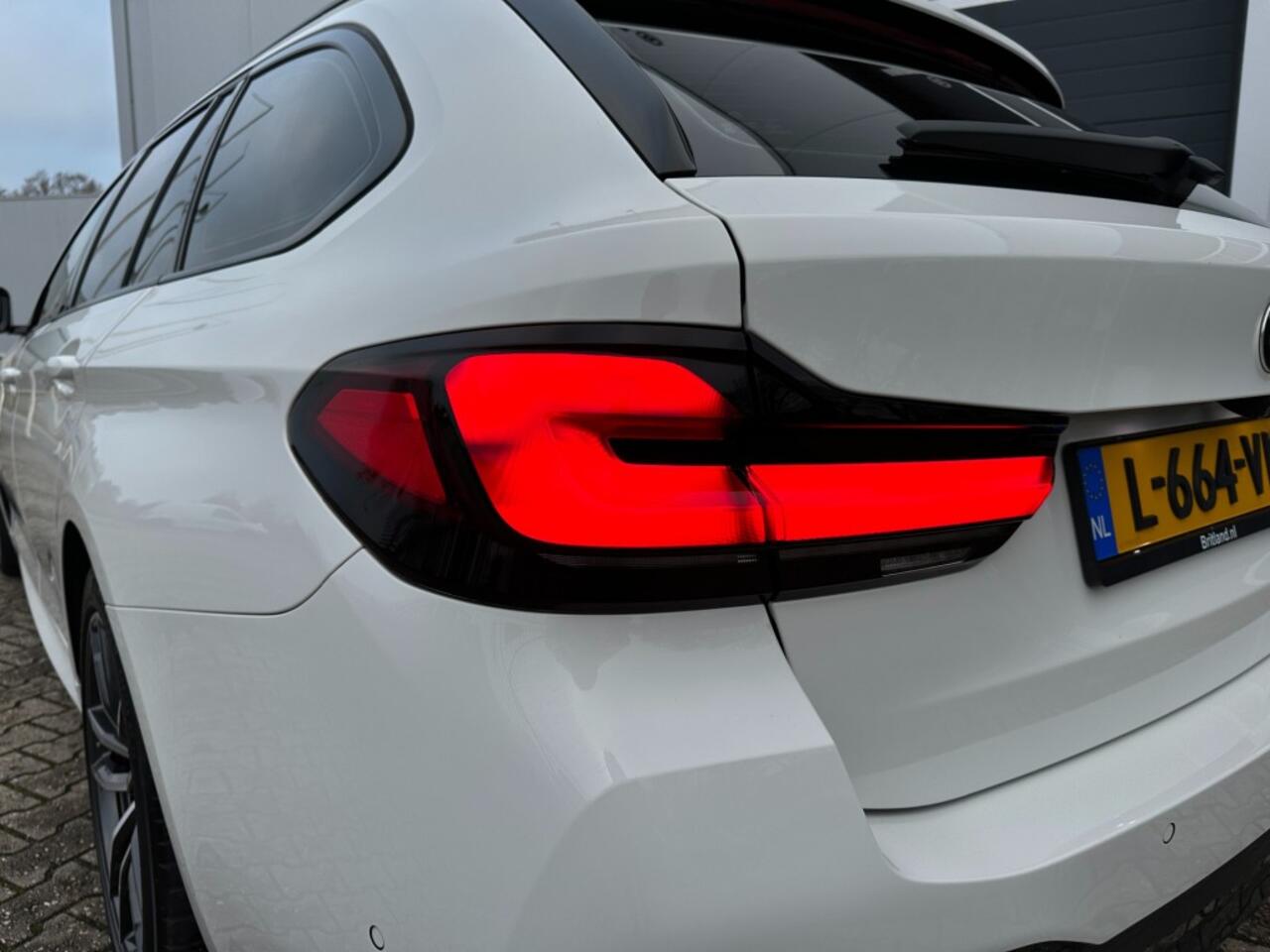 BMW 5-SERIE 530e M-sport Touring 2021 BTW *Pano *Adaptive *Leer *Laser *360gr Camera