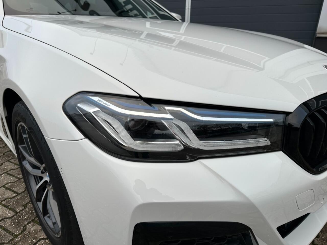 BMW 5-SERIE 530e M-sport Touring 2021 BTW *Pano *Adaptive *Leer *Laser *360gr Camera