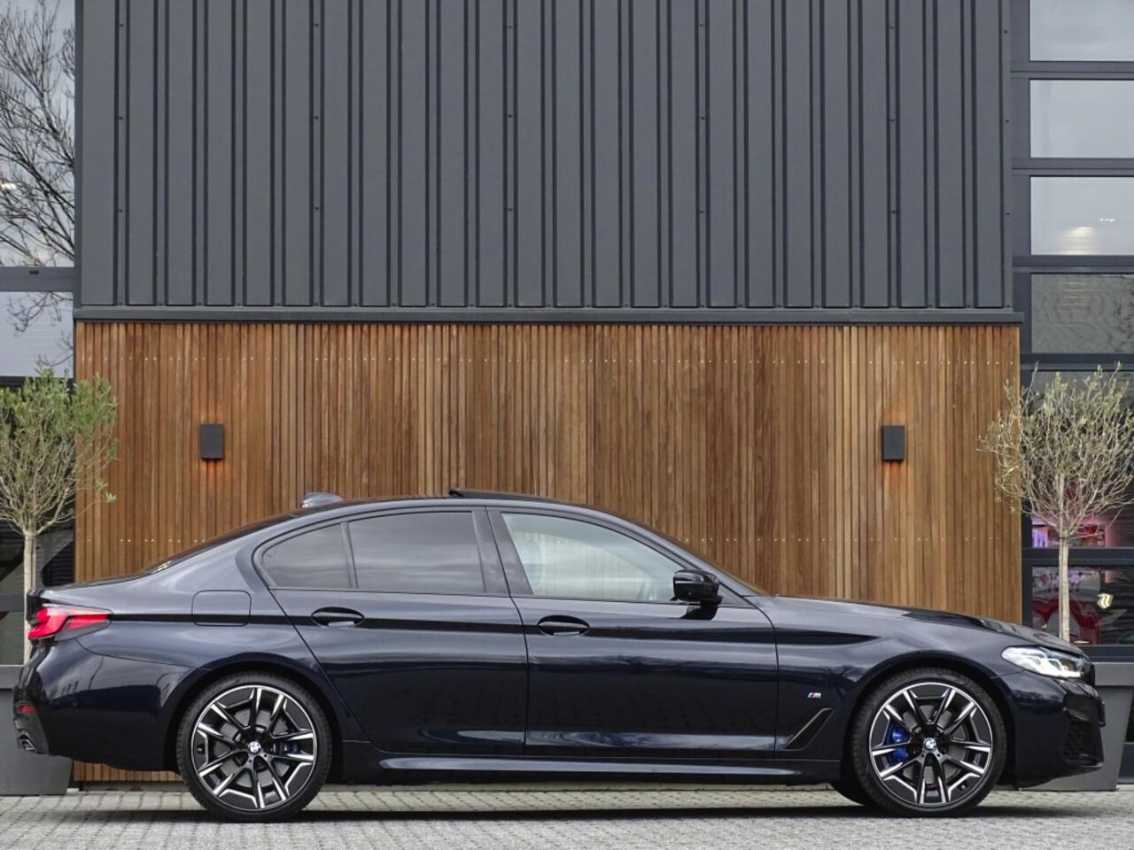 BMW 5-SERIE 530e 292PK M-Sport / M- Individual / alcantara / 360° / Laser