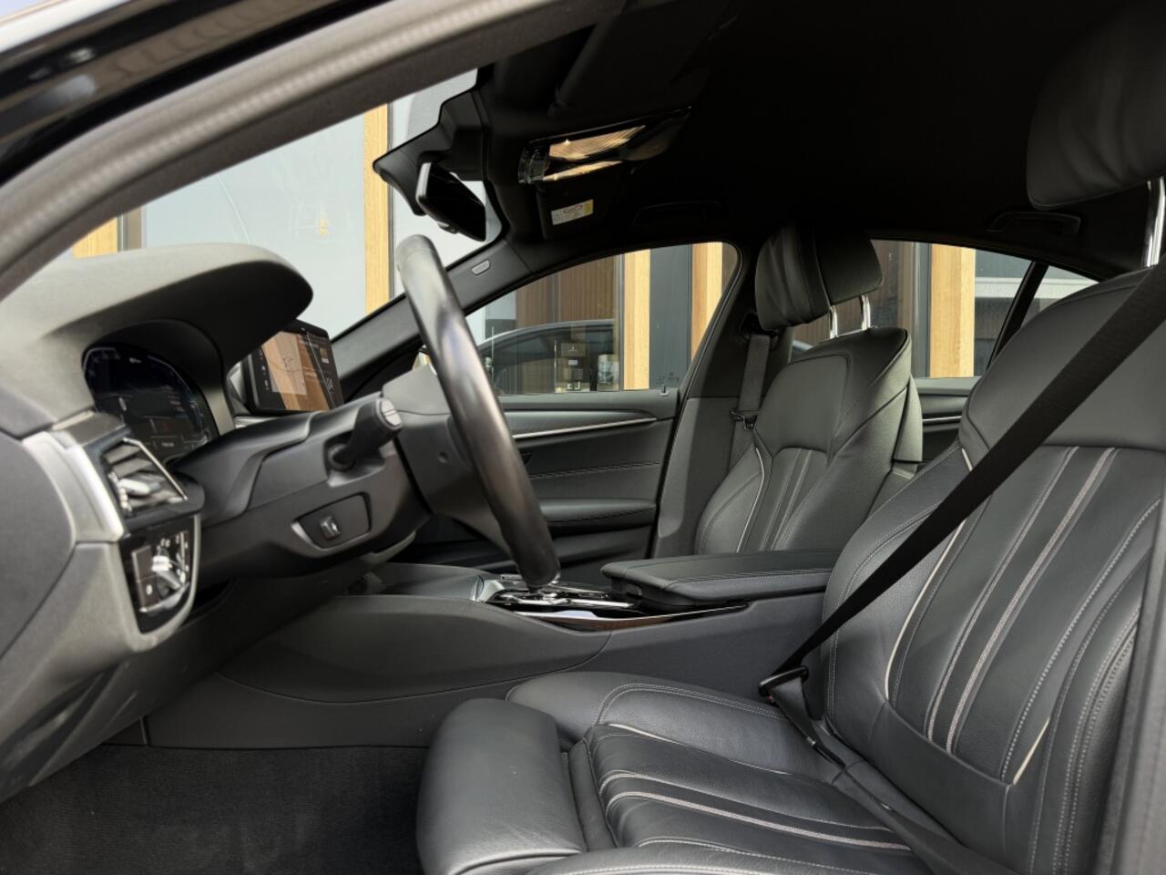 BMW 5-SERIE 520e M-sport | Laser-Lampen |