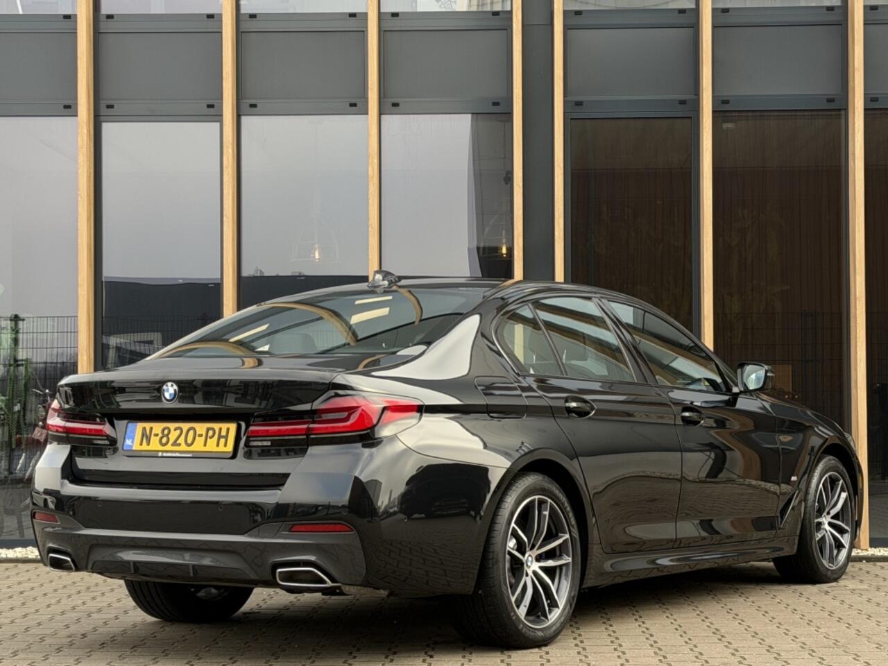 BMW 5-SERIE 520e M-sport | Laser-Lampen |