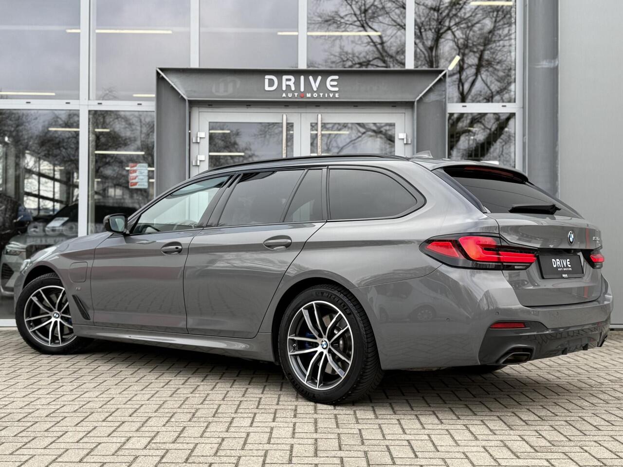 BMW 5-SERIE Touring 530e High Ex. M-Sport |CoPilot|Laser|H/K|HUD|Bernina Grey|