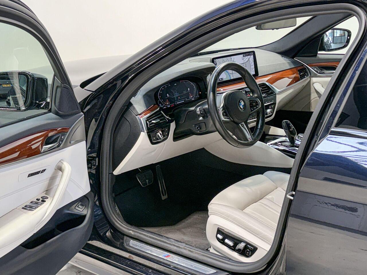 BMW 5-SERIE Touring 520i High Executive Edition M Sportpakket Aut.