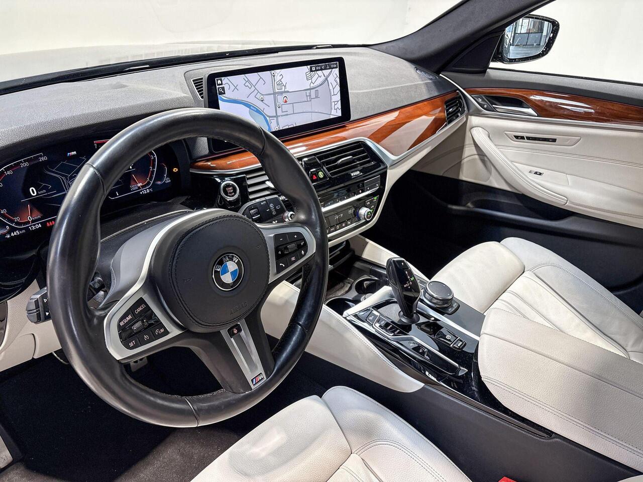 BMW 5-SERIE Touring 520i High Executive Edition M Sportpakket Aut.
