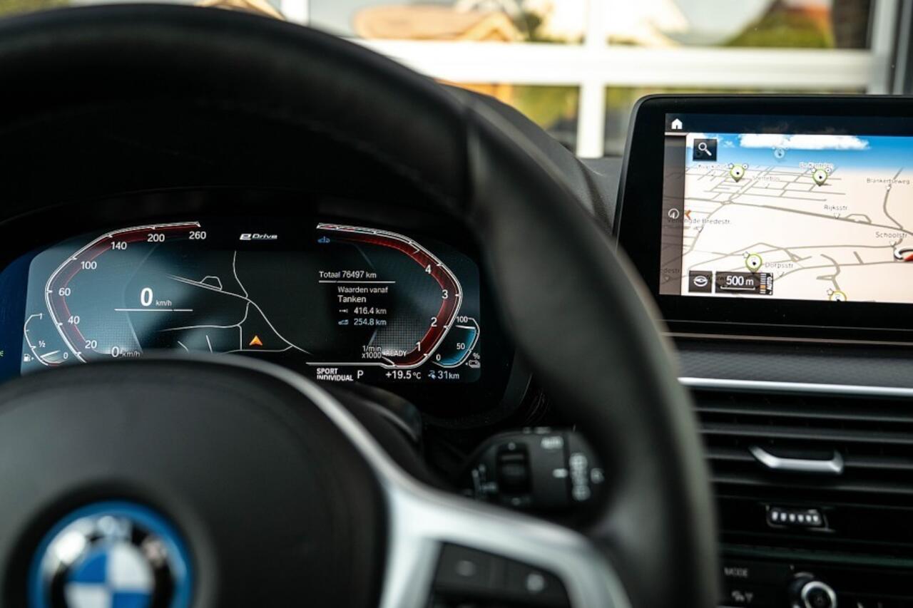 BMW 5-SERIE 530 530e Business Edition Plus | Shadow | M Sport | Panorama | Laser | Head-up | Leder | Camera | H/K |Trekhaak | 19 Inch |