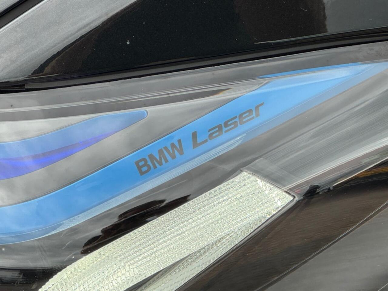 BMW 5-SERIE TOURING 530e PHEV M-SPORT PANODAK/LEER/LASER/TREKHAAK/NL-AUTO