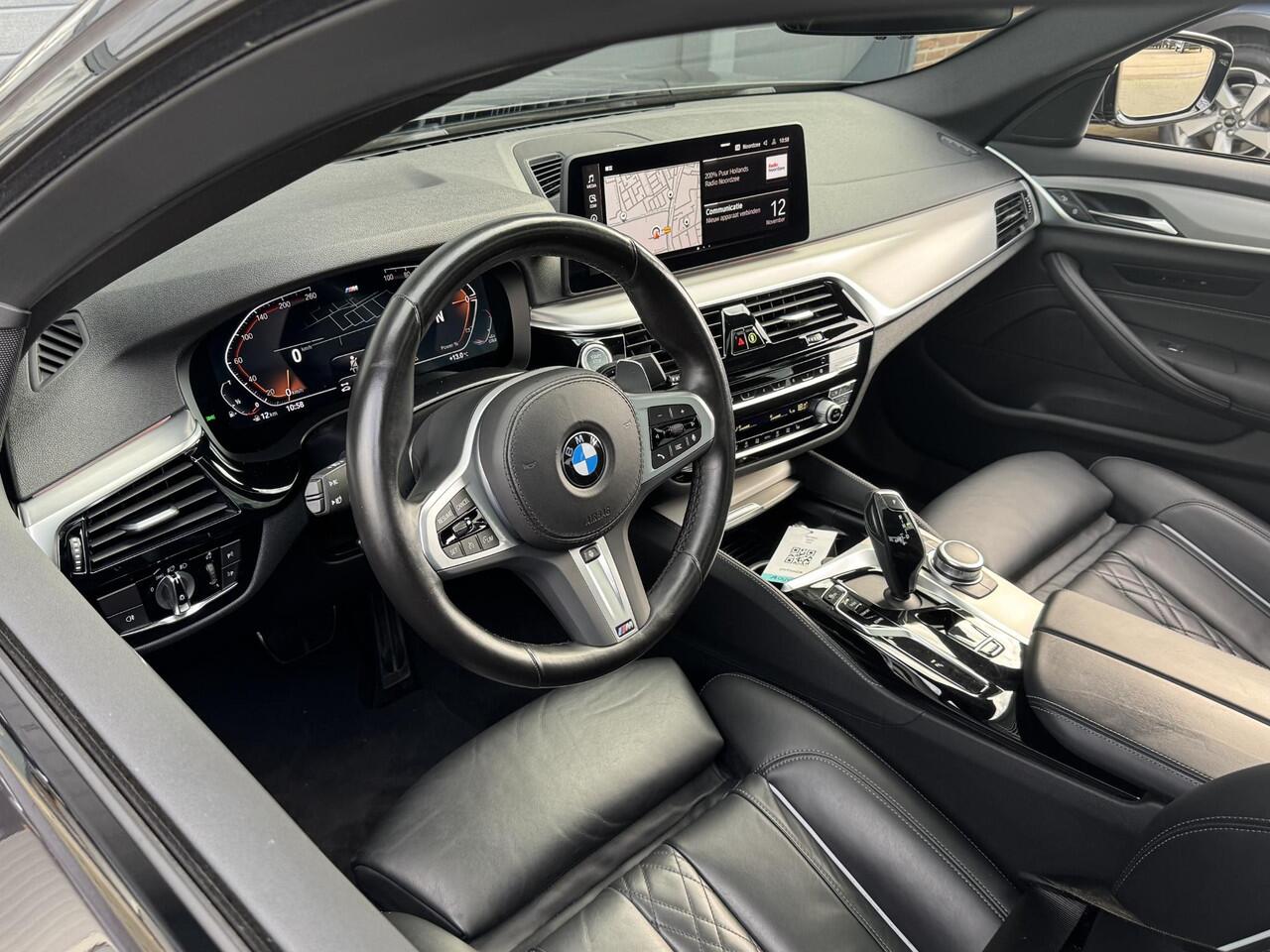 BMW 5-SERIE 520i BUSINESS EDITION PLUS I M SPORTPAKKET I SCHUIFDAK I TREKHAAK I PARKING PACK I LASER LIGHTS