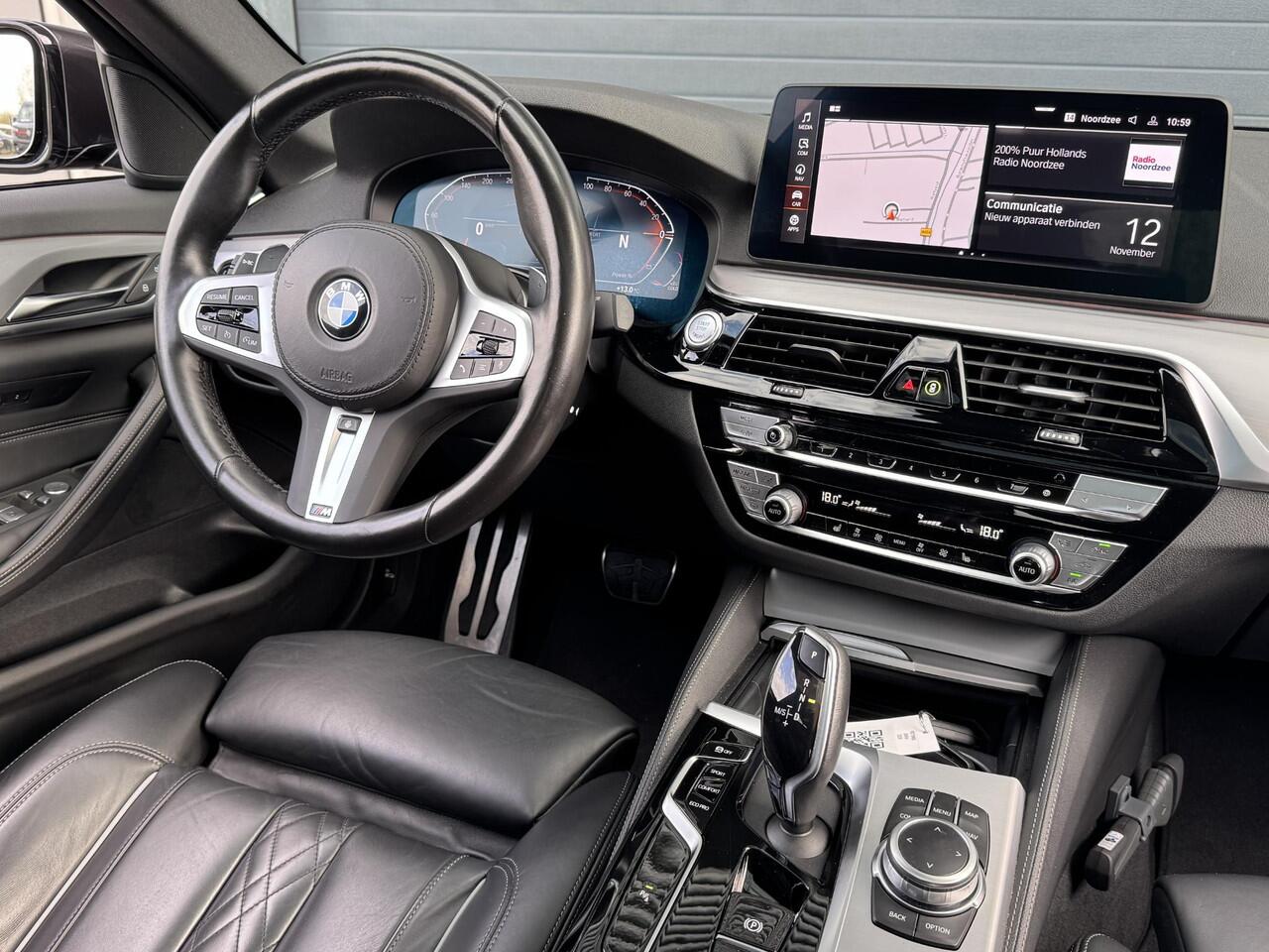 BMW 5-SERIE 520i BUSINESS EDITION PLUS I M SPORTPAKKET I SCHUIFDAK I TREKHAAK I PARKING PACK I LASER LIGHTS