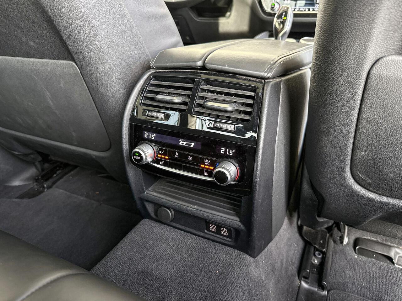 BMW 5-SERIE Sedan 545e xDrive High Executive / M Sportpakket / CoPilot Pack / Stoelventilatie / Schuif-/kanteldak / Laserlight / Parking Assistant Plus / BMW Head-Up Display / Harman Kardon