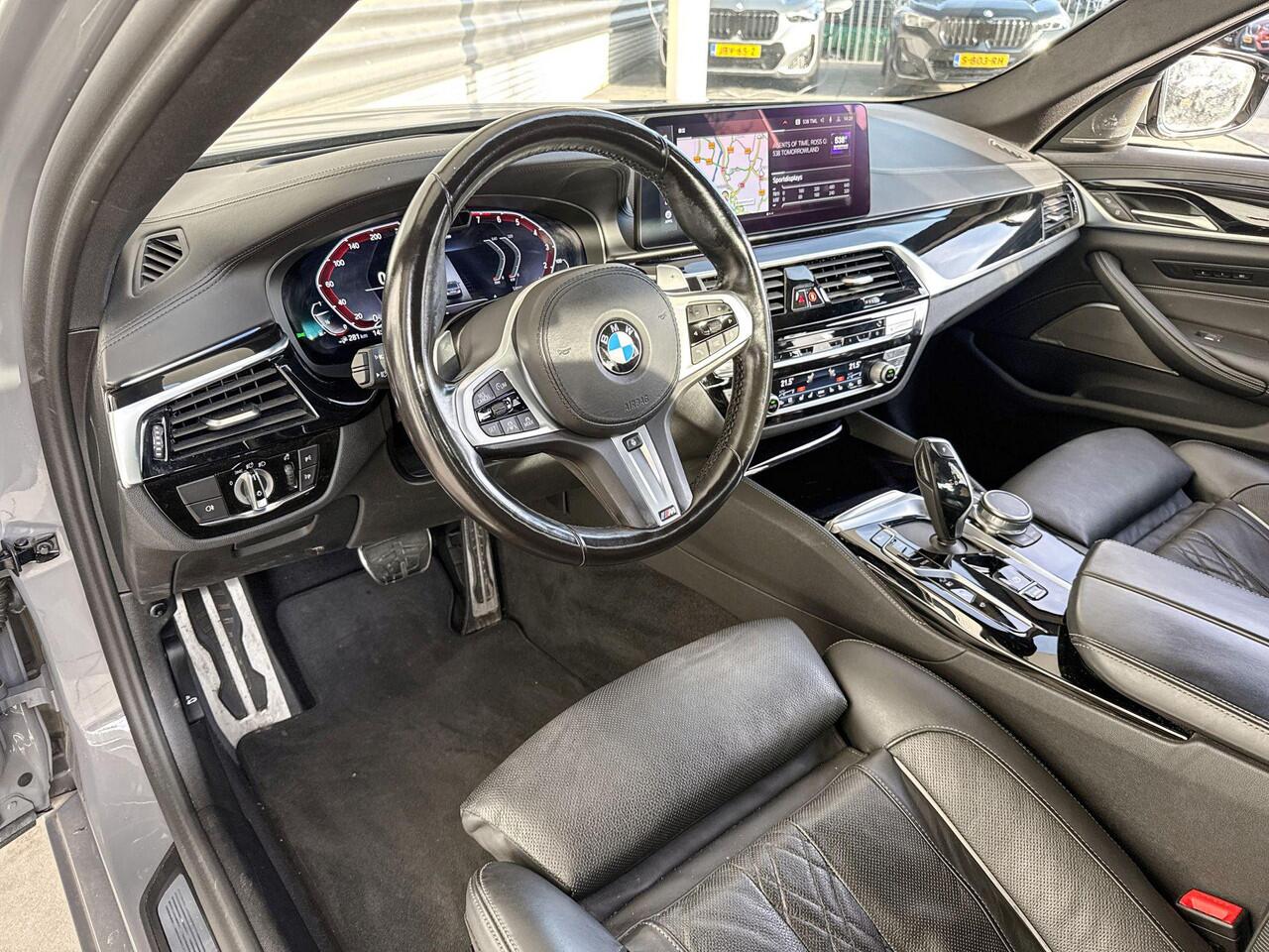 BMW 5-SERIE Sedan 545e xDrive High Executive / M Sportpakket / CoPilot Pack / Stoelventilatie / Schuif-/kanteldak / Laserlight / Parking Assistant Plus / BMW Head-Up Display / Harman Kardon