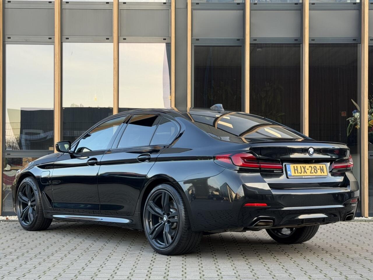 BMW 5-SERIE 545e | M-sport | | Camera | Elect-Trekhaak | Led |