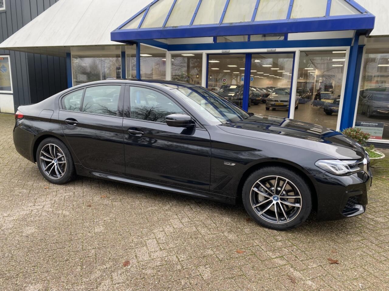 BMW 5-SERIE 530e xDrive High Executive/ M pakket/ leder