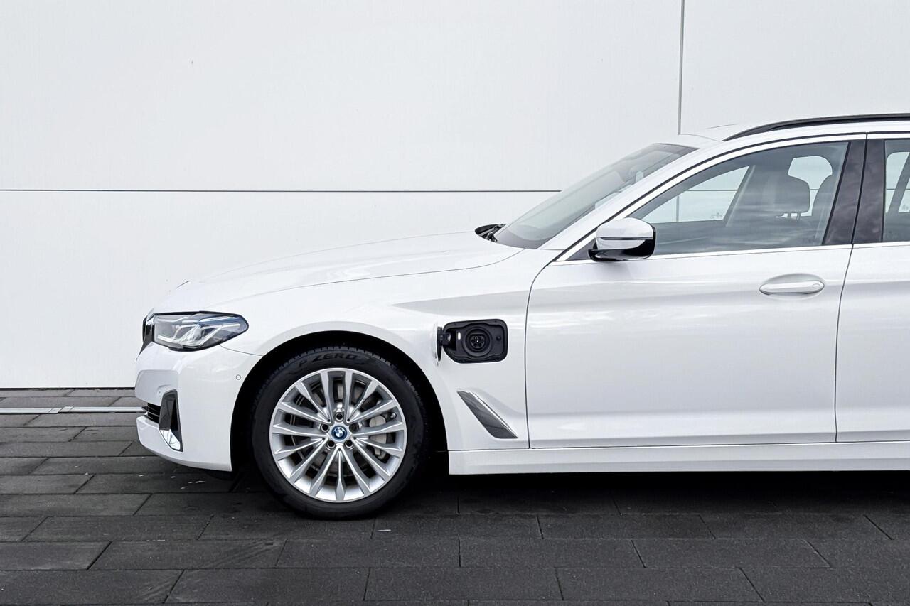 BMW 5-SERIE Touring 530e xDrive High Executive Driving Assistant Professional | Head-Up Display