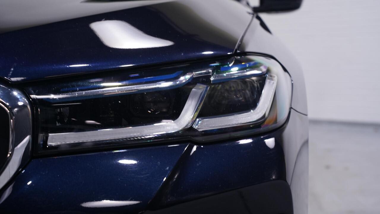 BMW 5-SERIE 530i M Sport 1e eigen NAP NL-auto Laser light Nappa leder comfort stoelen/memory Harman-kardon 19"-lmv Camera Head-up Apple