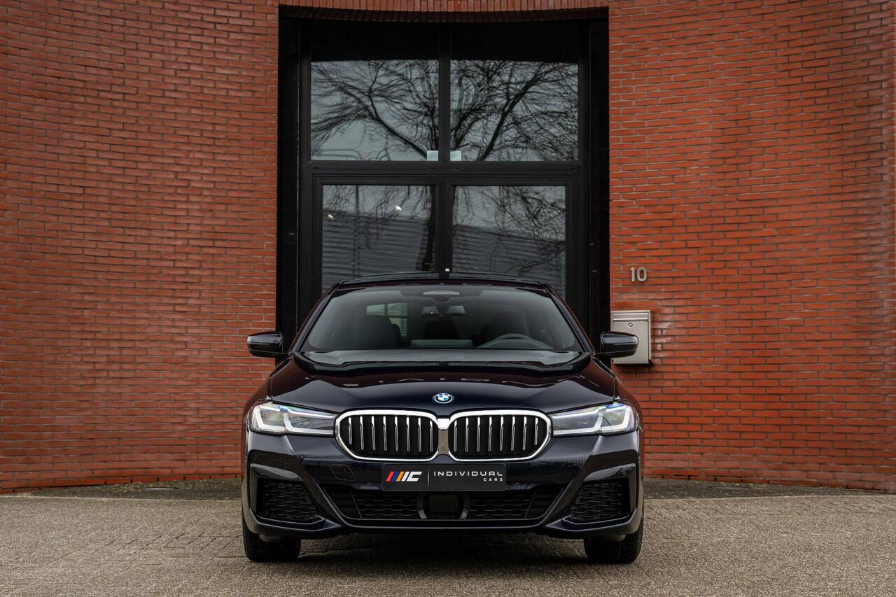 BMW 5-SERIE 545e xDrive 394pk M-Sport CoPilot Laser 15.333km !