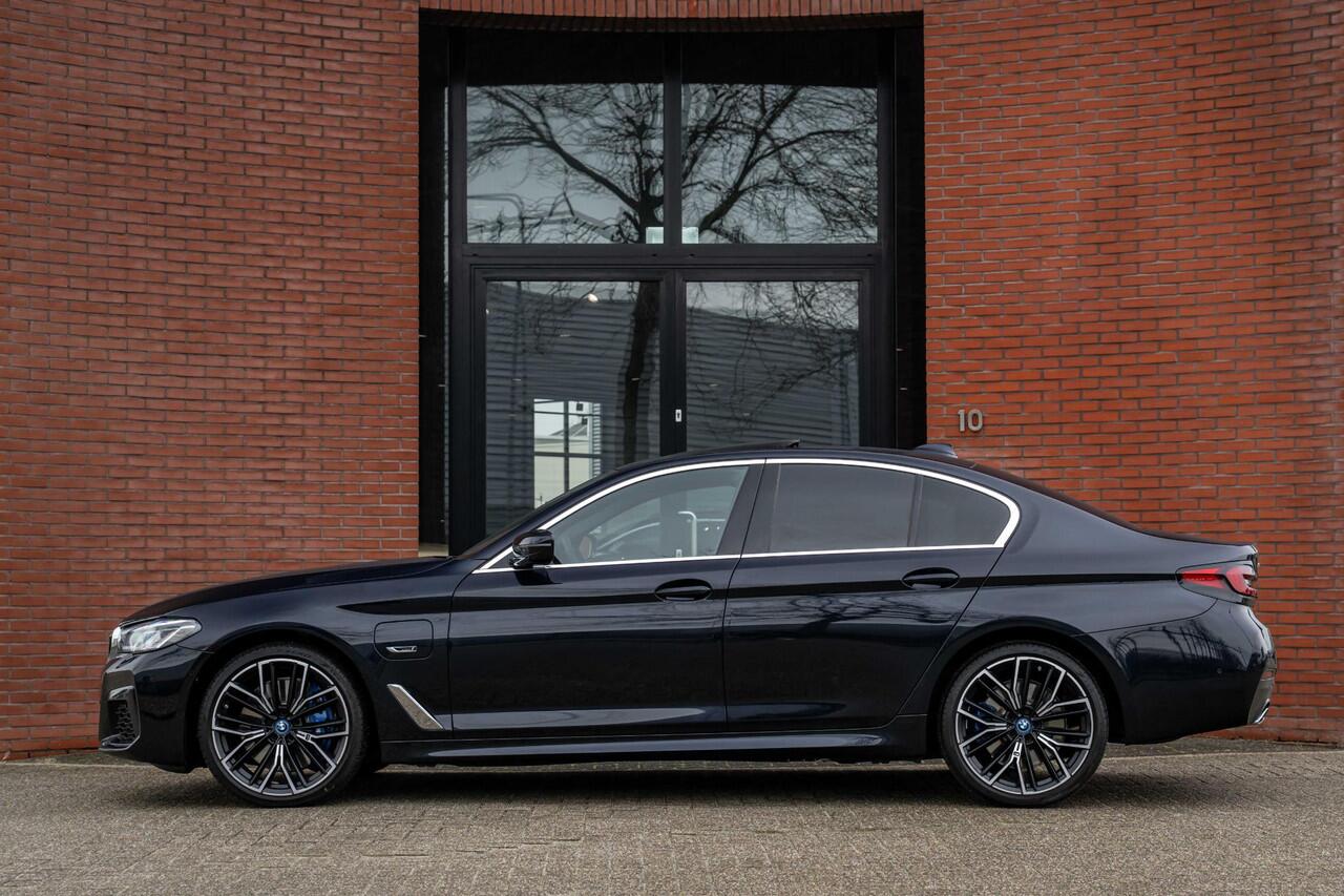 BMW 5-SERIE 545e xDrive 394pk M-Sport CoPilot Laser 15.333km !