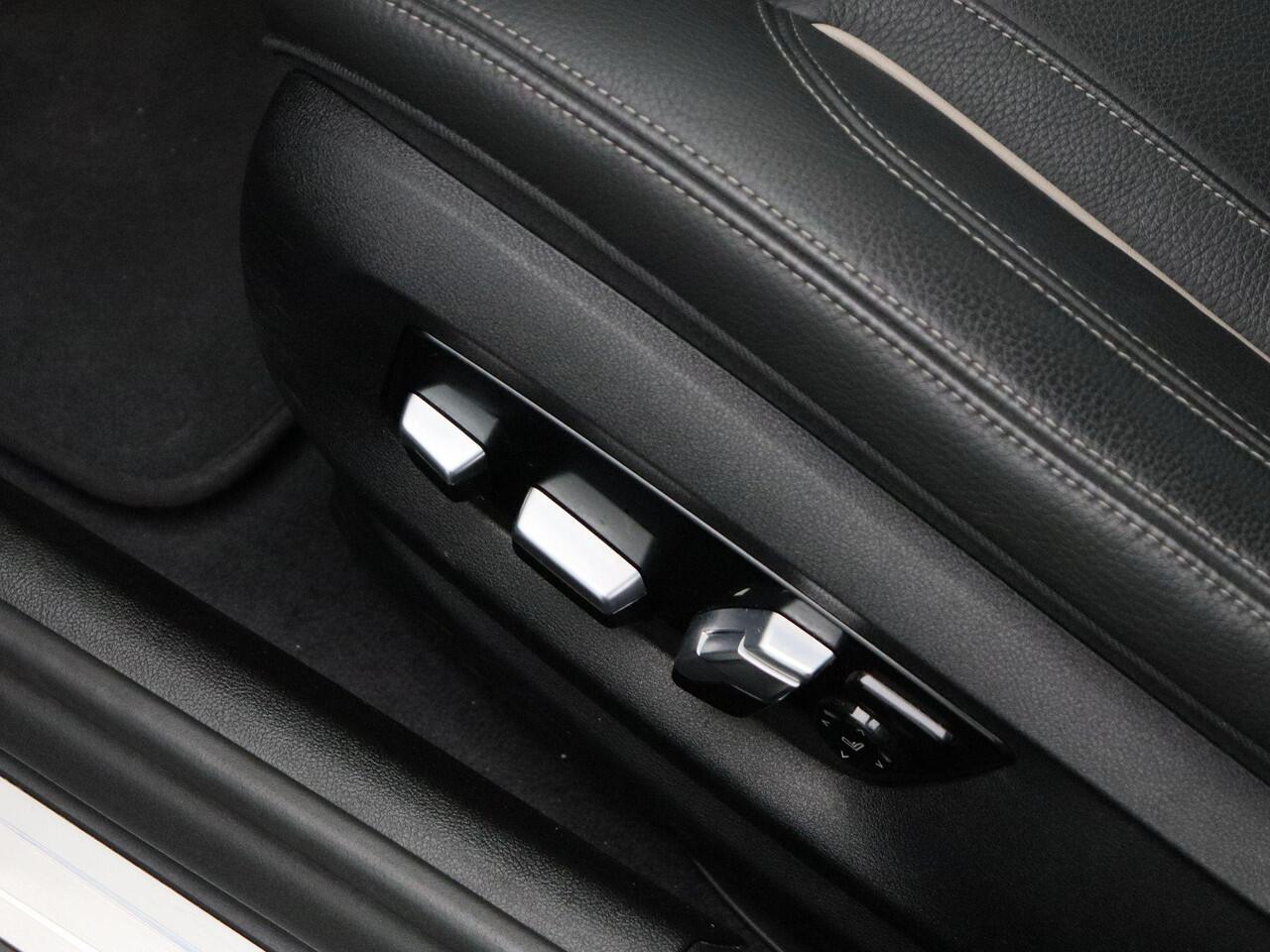 BMW 5-SERIE Touring 520e Business Edition Plus | Trekhaak | Laserlight | Comfortstoelen | 18"