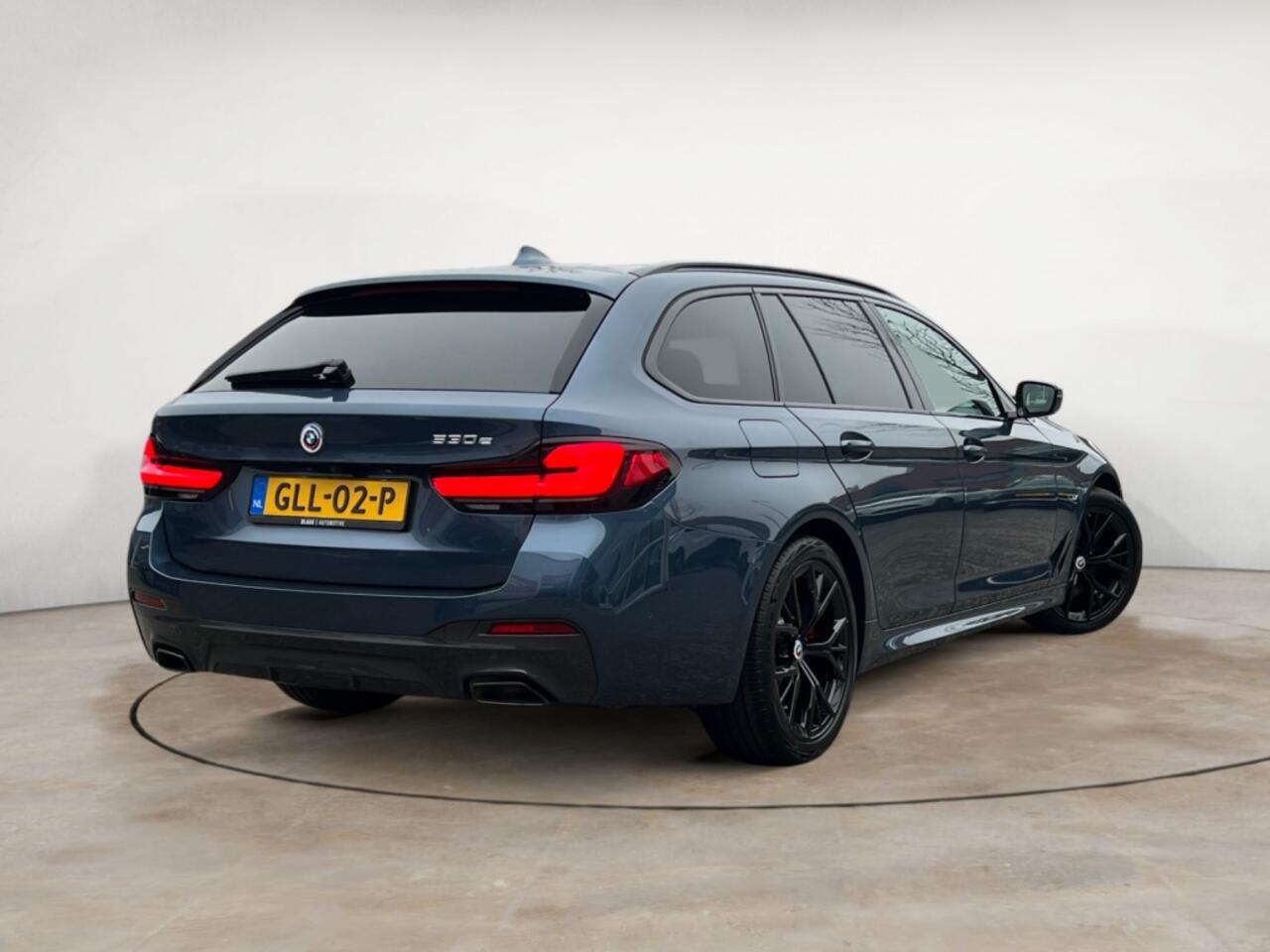 BMW 5-SERIE 530e BusinessEdition+ | M-Sport | laser | BMW 50jahre |driving a