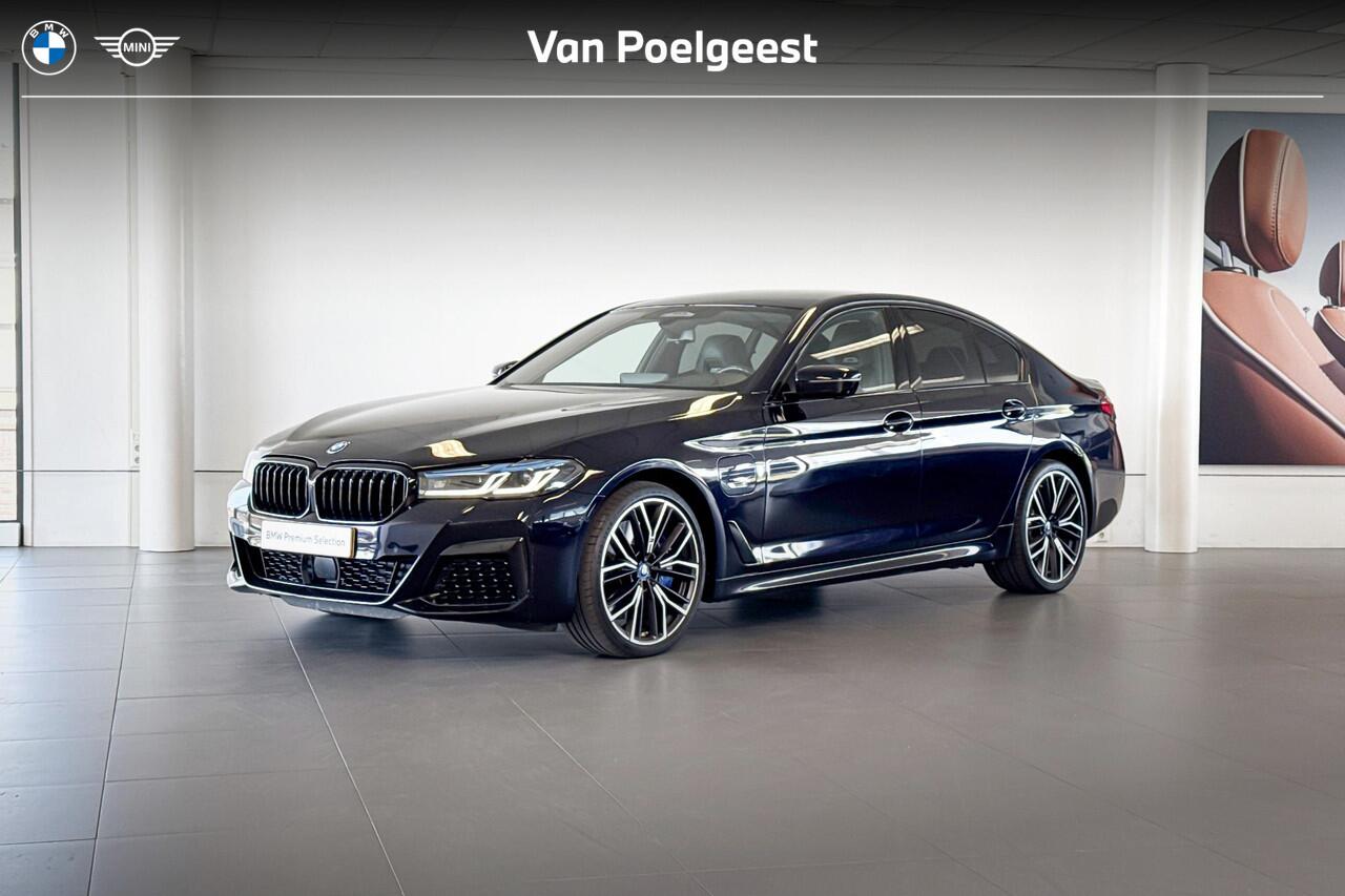 BMW 5-SERIE Sedan 545e xDrive Business Edition Plus | M Sport | Stoelverwarming | Headup Display | Achteruitrijcamera |