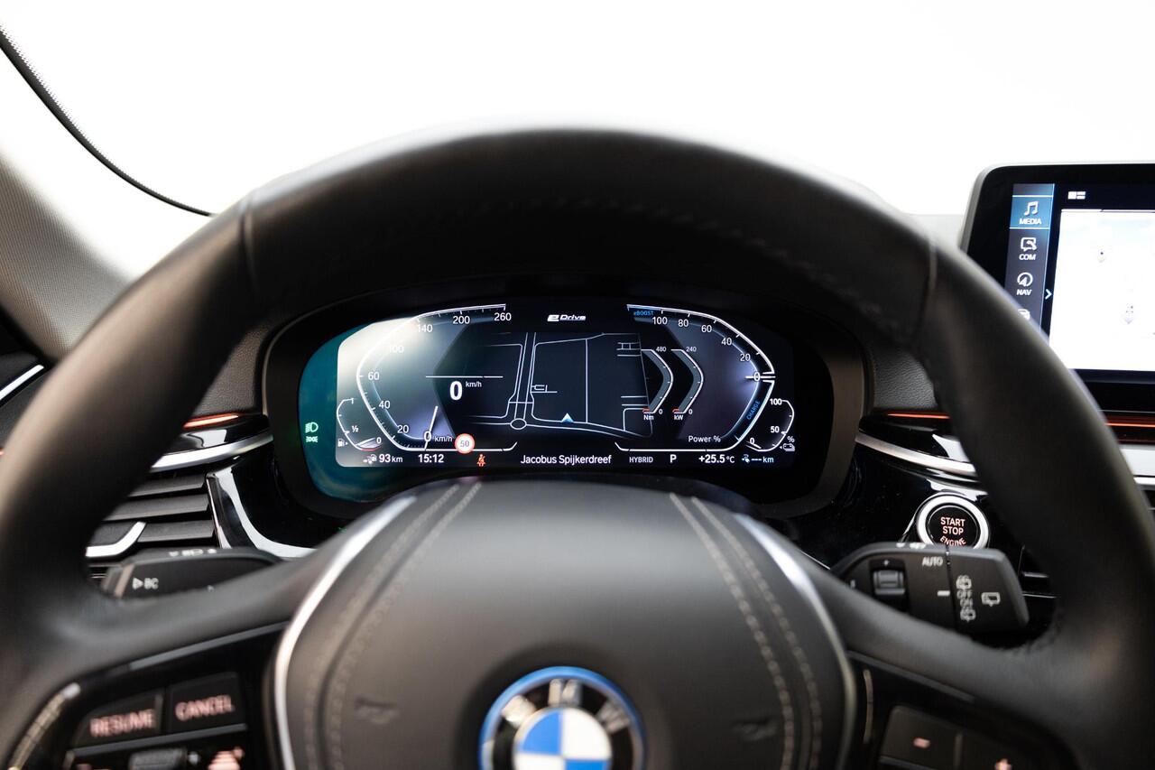 BMW 5-SERIE Touring 530e Executive | Driving Assistant | Adaptive Cruise | Trekhaak |