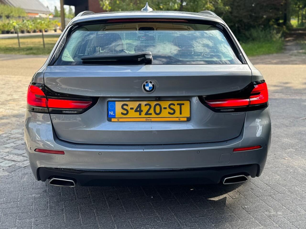 BMW 5-SERIE 520 i Touring autom 184pk Bns Edition Plus ecc,navigatie,led,leer,sportstoel,lmv,pdc