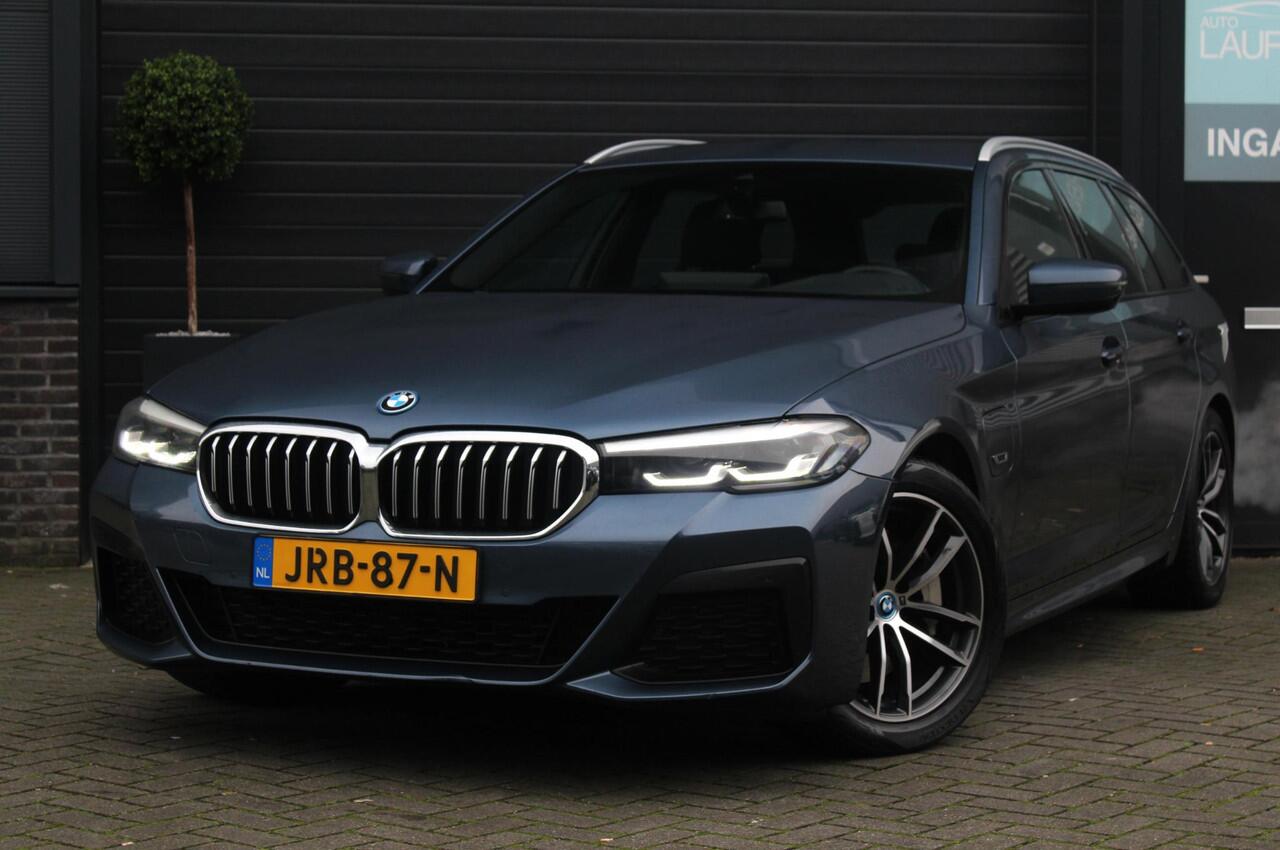 BMW 5-SERIE Touring 530e M-Sport | Stuur en Stoelverwarming | Sfeerverlichting