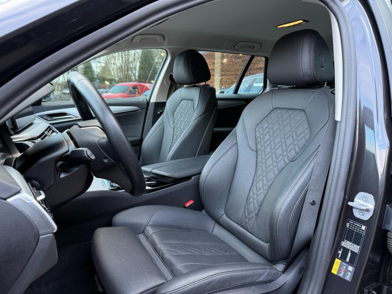 BMW 5-SERIE 530e Business Ed.+,Leer,LED,NaviPro,Stoelverw,
