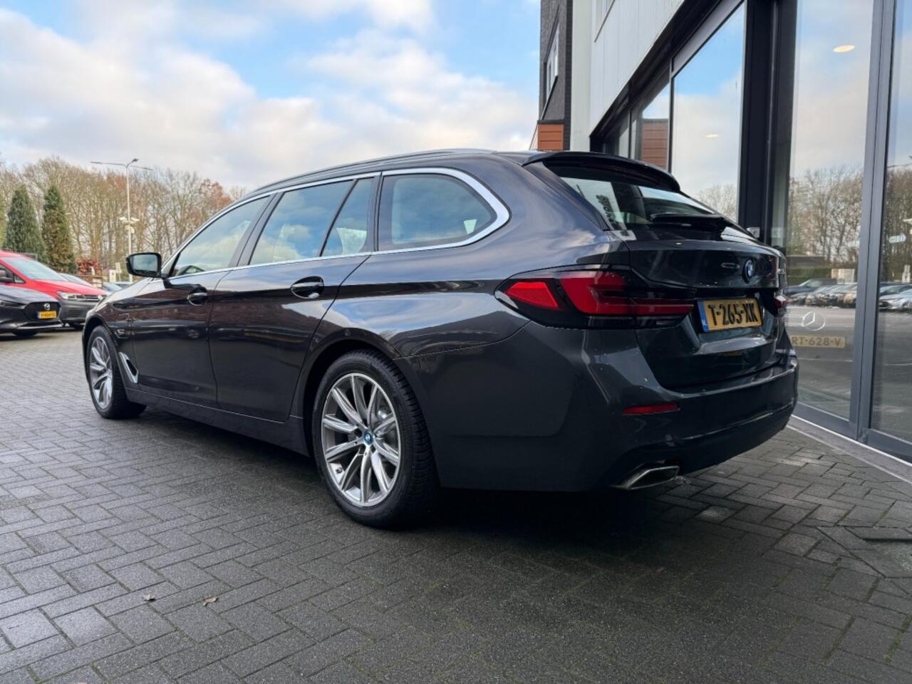 BMW 5-SERIE 530e Business Ed.+,Leer,LED,NaviPro,Stoelverw,
