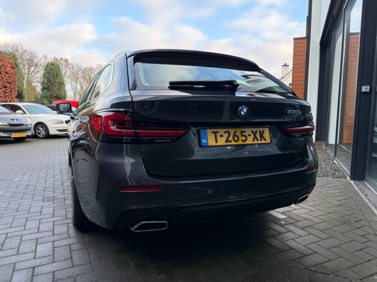 BMW 5-SERIE 530e Business Ed.+,Leer,LED,NaviPro,Stoelverw,