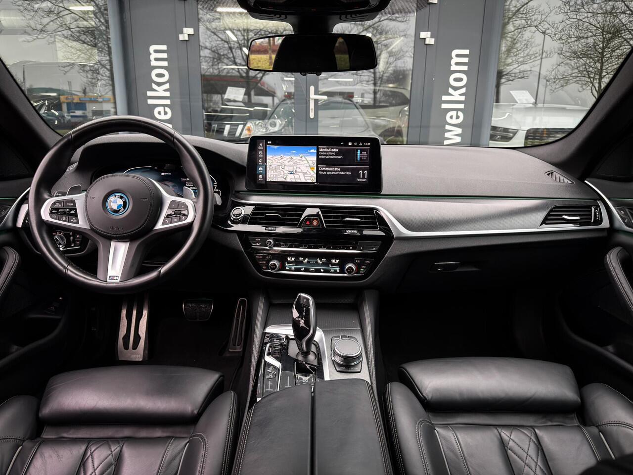 BMW 5-SERIE Touring 530e Business Edition Plus M-Sport |Pano|Comfortstoelen|Memory|Head Up|Laser