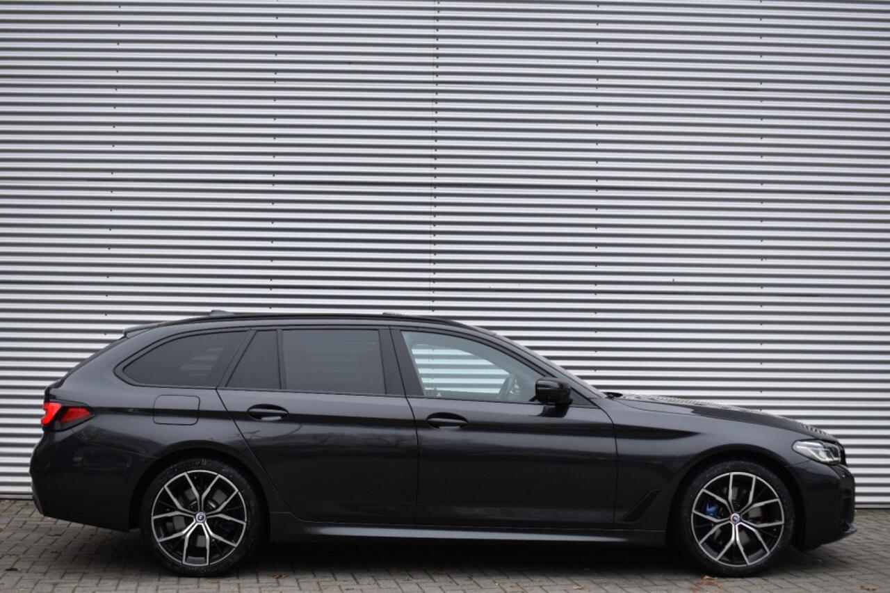 BMW 5-SERIE 530e XDRIVE M-SPORT / COMFORT ZETELS / HEAD UP / ADAP. CRUISE