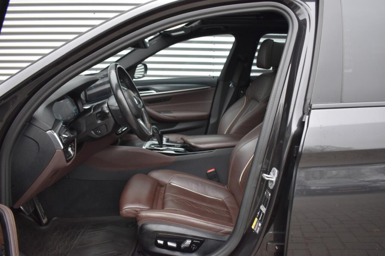 BMW 5-SERIE 530e XDRIVE M-SPORT / COMFORT ZETELS / HEAD UP / ADAP. CRUISE