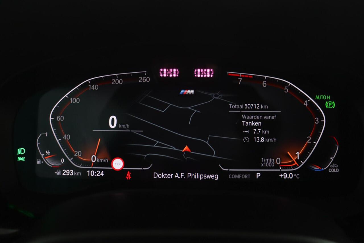 BMW 5-SERIE Touring 540i xDrive Business Edition Plus | M-Sportpakket | Schuifkanteldak | Driving Assistant Proffesional