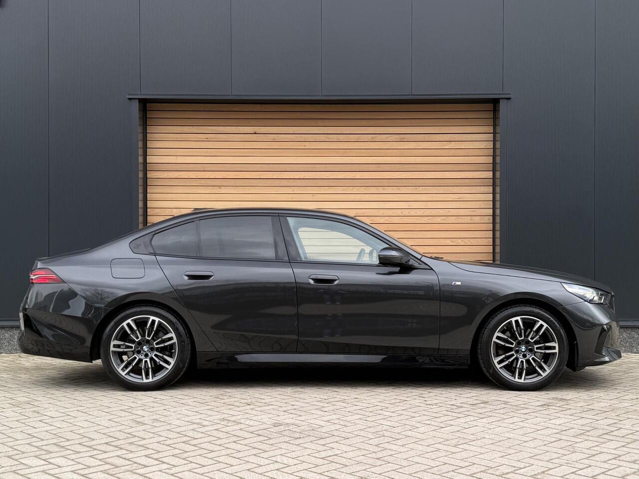 BMW 5-SERIE 520i M-Sport PANO|HEAD-UP|HARMANKARDON|ACC|STOELVENTILATIE
