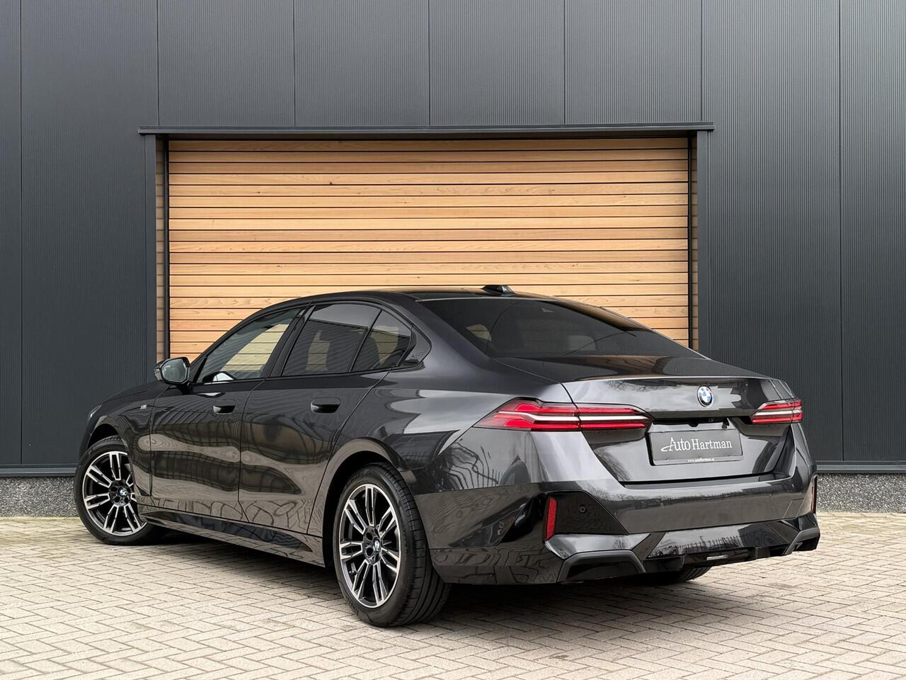 BMW 5-SERIE 520i M-Sport PANO|HEAD-UP|HARMANKARDON|ACC|STOELVENTILATIE