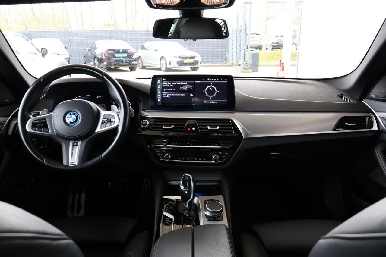 BMW 5-SERIE 530e | M Sportpakket | Panorama Dak | Comfortstoelen