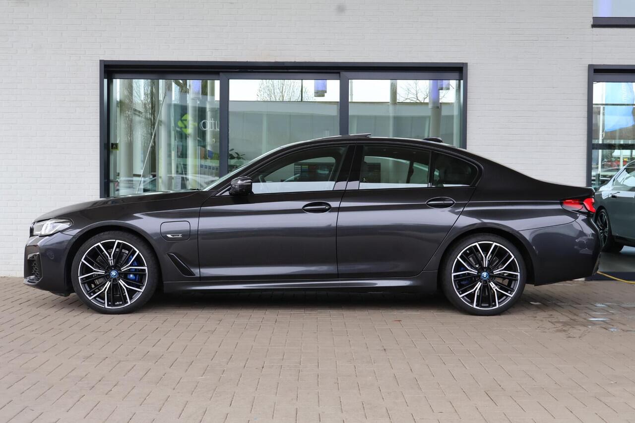 BMW 5-SERIE 530e | M Sportpakket | Panorama Dak | Comfortstoelen
