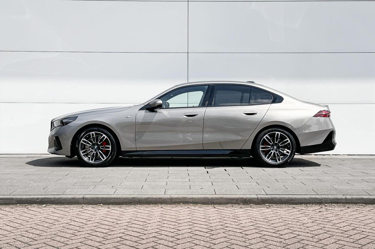 BMW 5-SERIE Sedan 520i