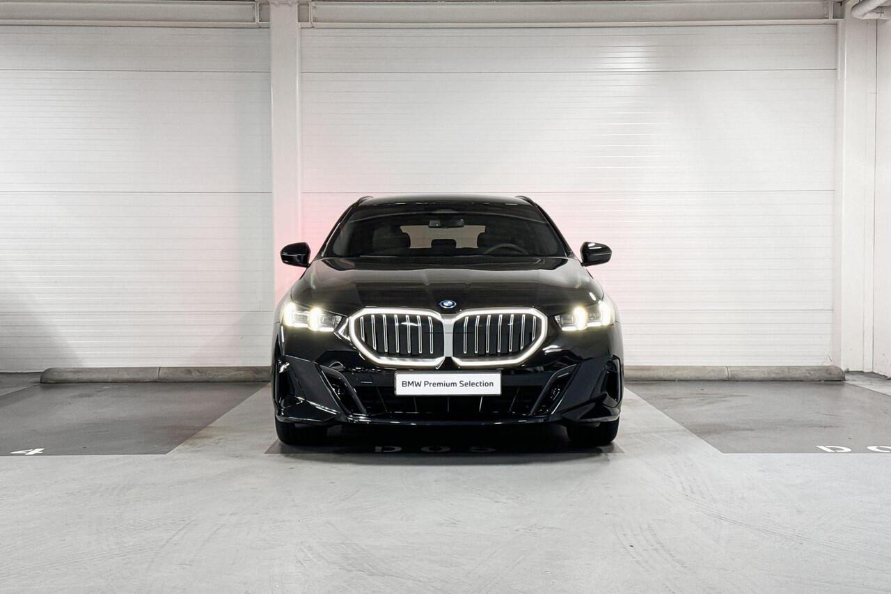 BMW 5-SERIE Touring 530e | M-Sport Pro | Travel Pack | Comfort Pack | Harman/Kardon | Comfort Access