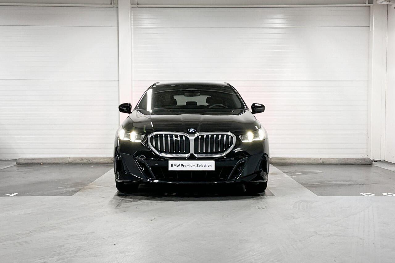 BMW 5-SERIE Touring 530e | M-Sport | Travel Pack | Comfort Pack | Harman/Kardon | Comfort Access