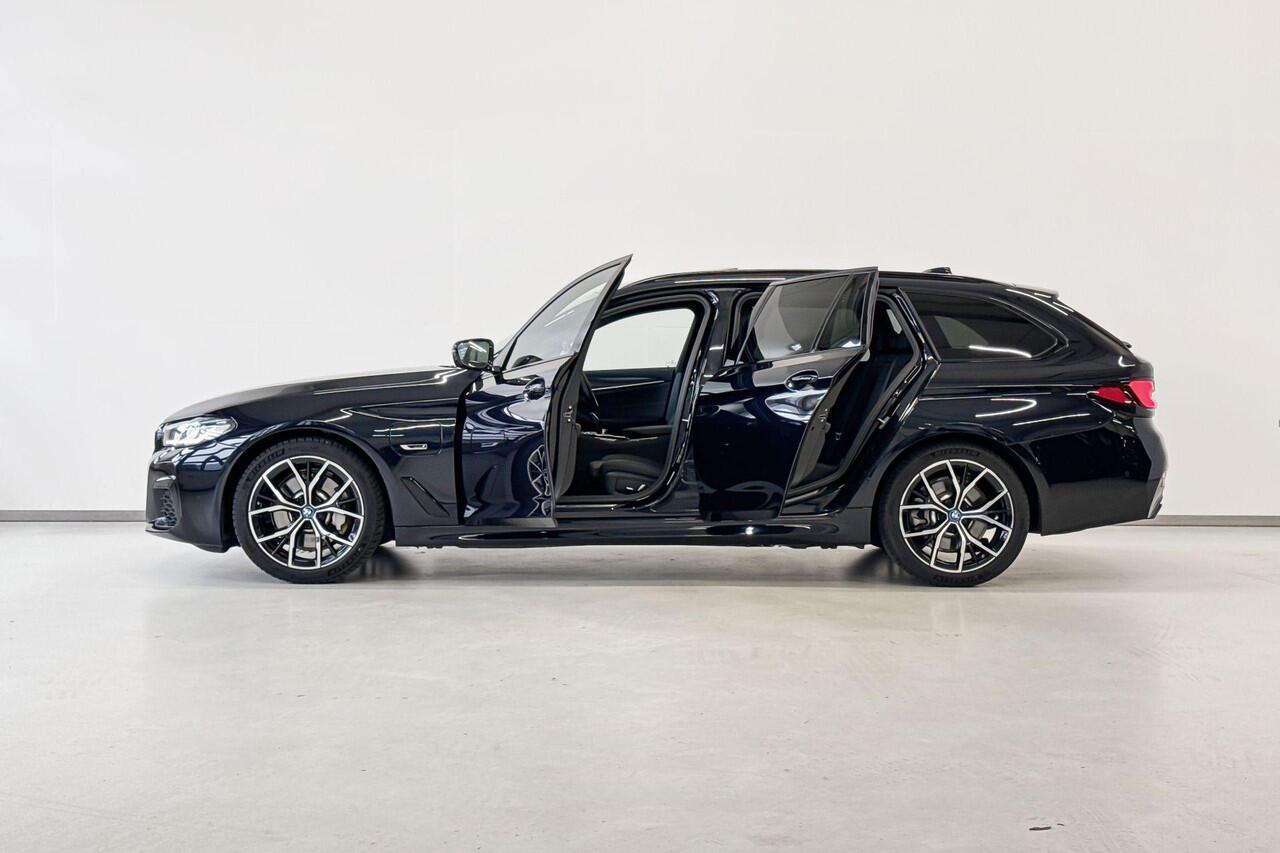 BMW 5-SERIE Touring 530e M Sportpakket Innovation Pack Aut.