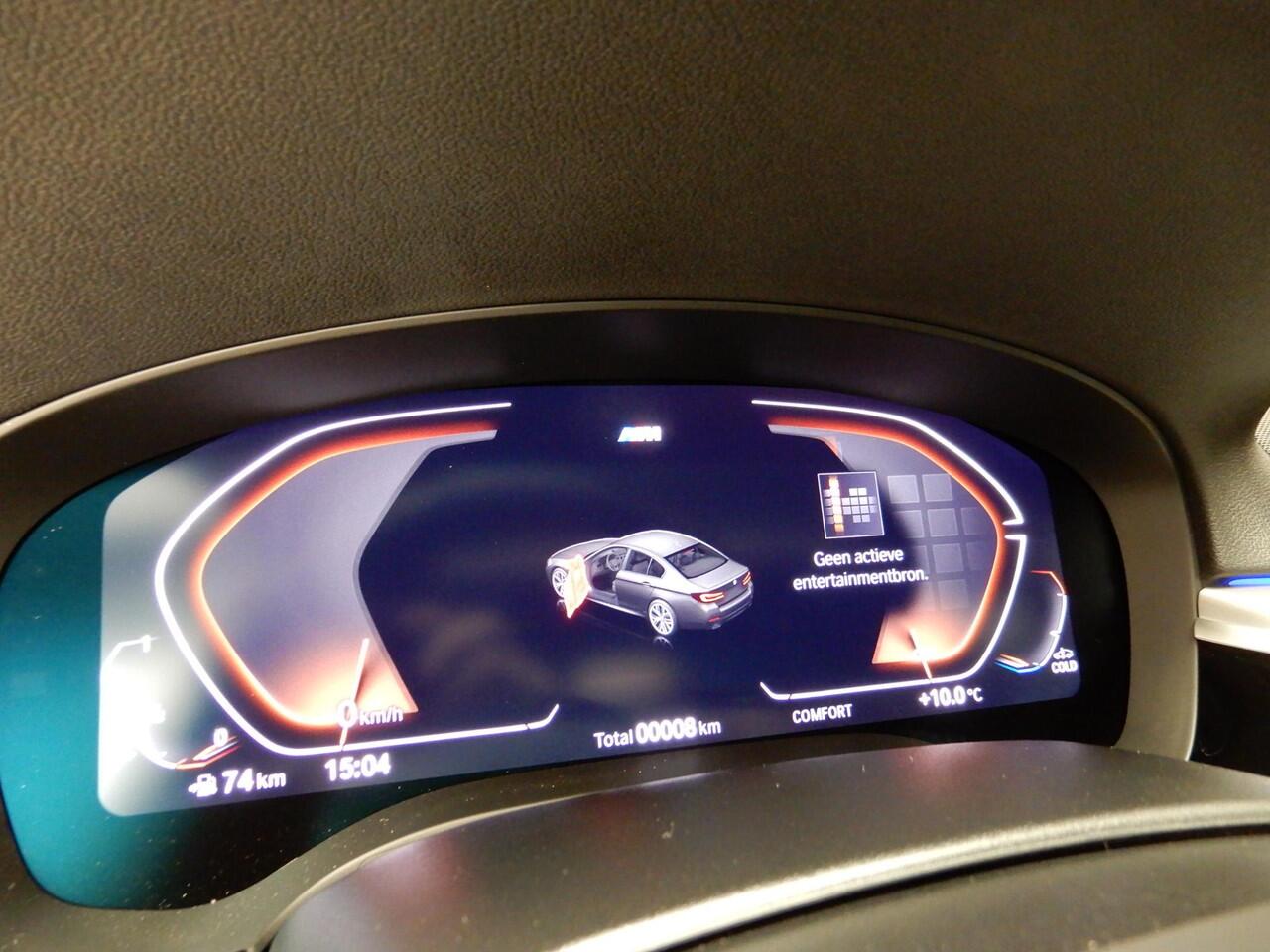 BMW 5-SERIE Sedan 530i | M-Sportpakket | Laserlicht | Leder | Navigatie | Schuifdak | Trekhaak | DAB | Hifi speakers | Alu 20 inch