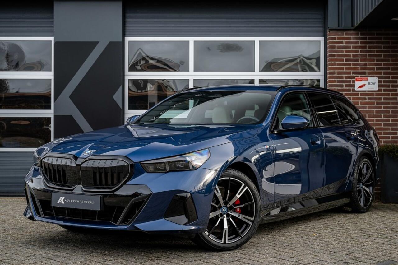 BMW 5-SERIE 530e xDrive M Sport Pro | Driving Ass. Prof. | Harman/Kardon | Keyless | Camera | Trekhaak | 20' Inch |