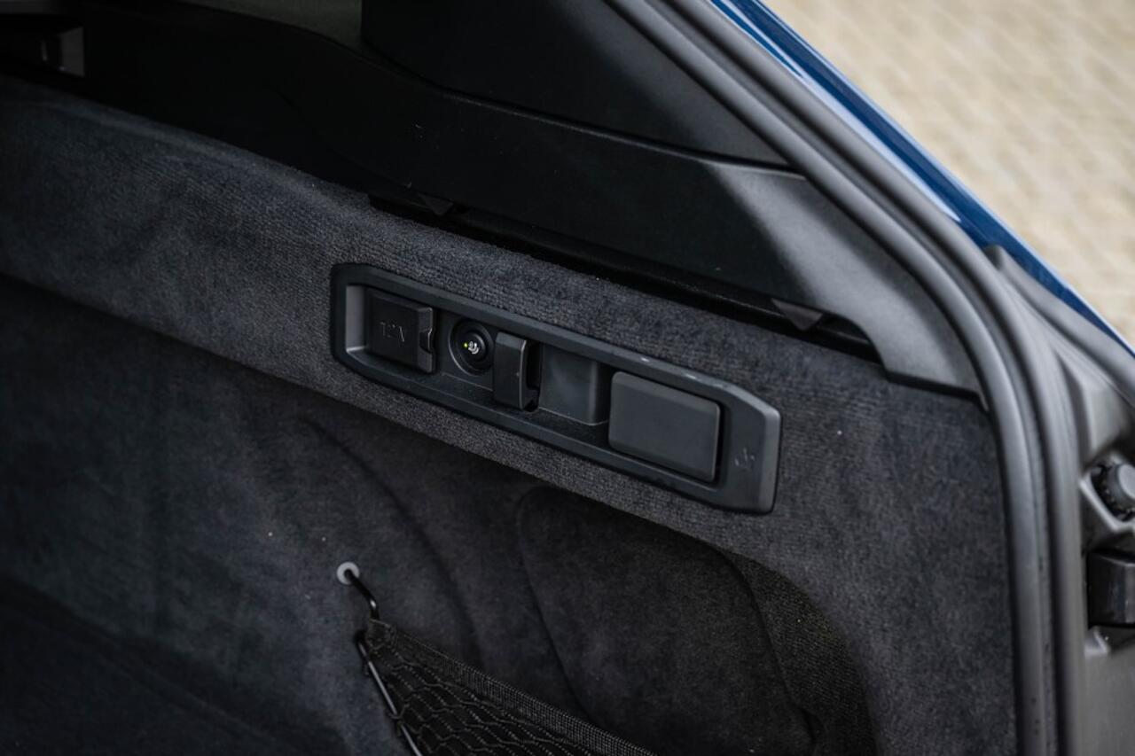 BMW 5-SERIE 530e xDrive M Sport Pro | Driving Ass. Prof. | Harman/Kardon | Keyless | Camera | Trekhaak | 20' Inch |