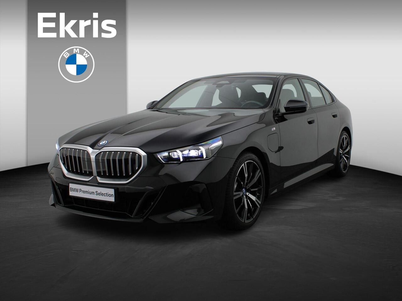 BMW 5-SERIE Sedan 530e M Sportpakket | Comfort Pack | Stuurwielrand Verwarmd | Trekhaak | Comfortstoelen | Driving Assistant | 4-zone airconditioning | 20''