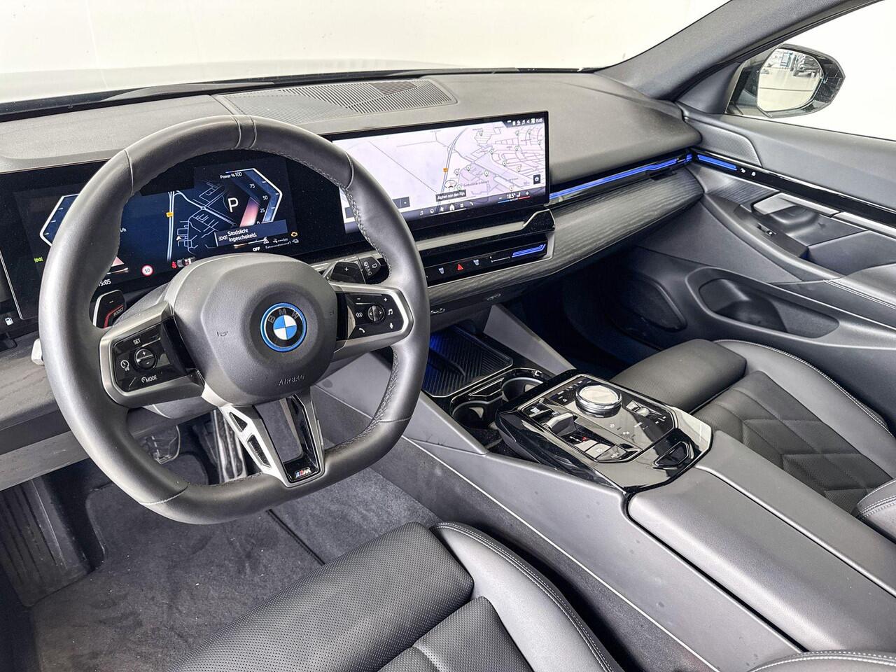 BMW 5-SERIE Touring 530e Travel Pack M Sportpakket Aut.