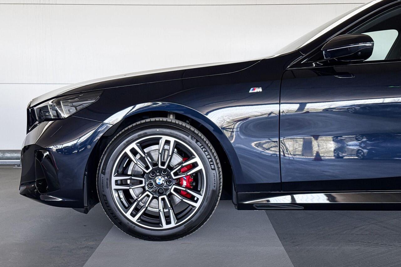 BMW 5-SERIE Sedan 520d M Sport