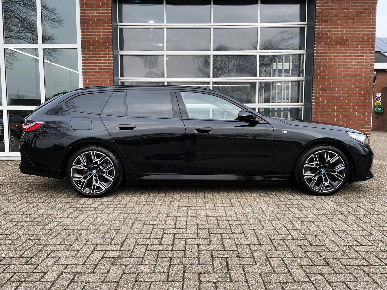 BMW 5-SERIE Touring 530e M-Sport